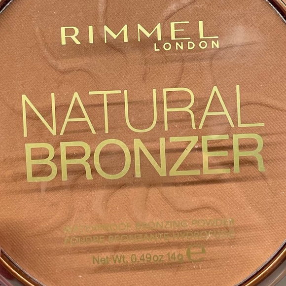NEW Rimmel London Natural Bronzer - Waterproof Sun-kissed Finish - Sun Light 021 - Picture 5 of 8